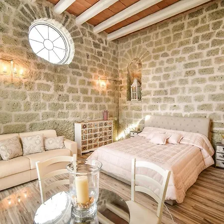 Tenuta C'est La Vie 2*