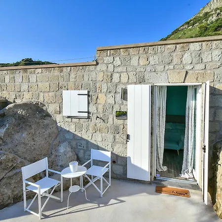 Tenuta C'est La Vie Semesteranläggning (resort) 2*
